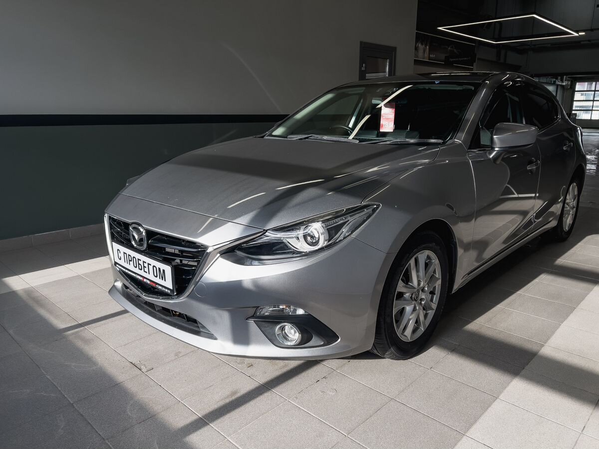 Mazda Axela 2013 3