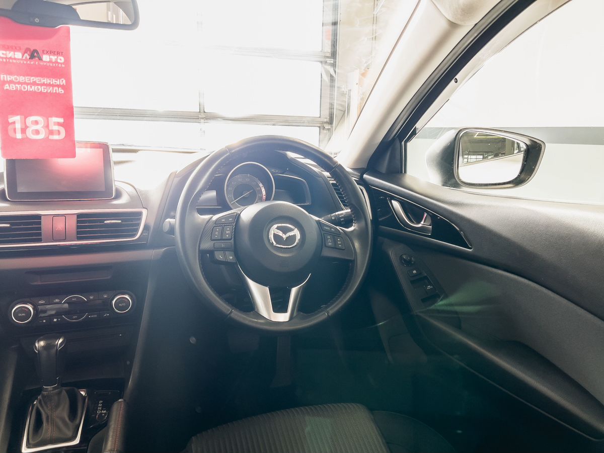 Mazda Axela 2013 9