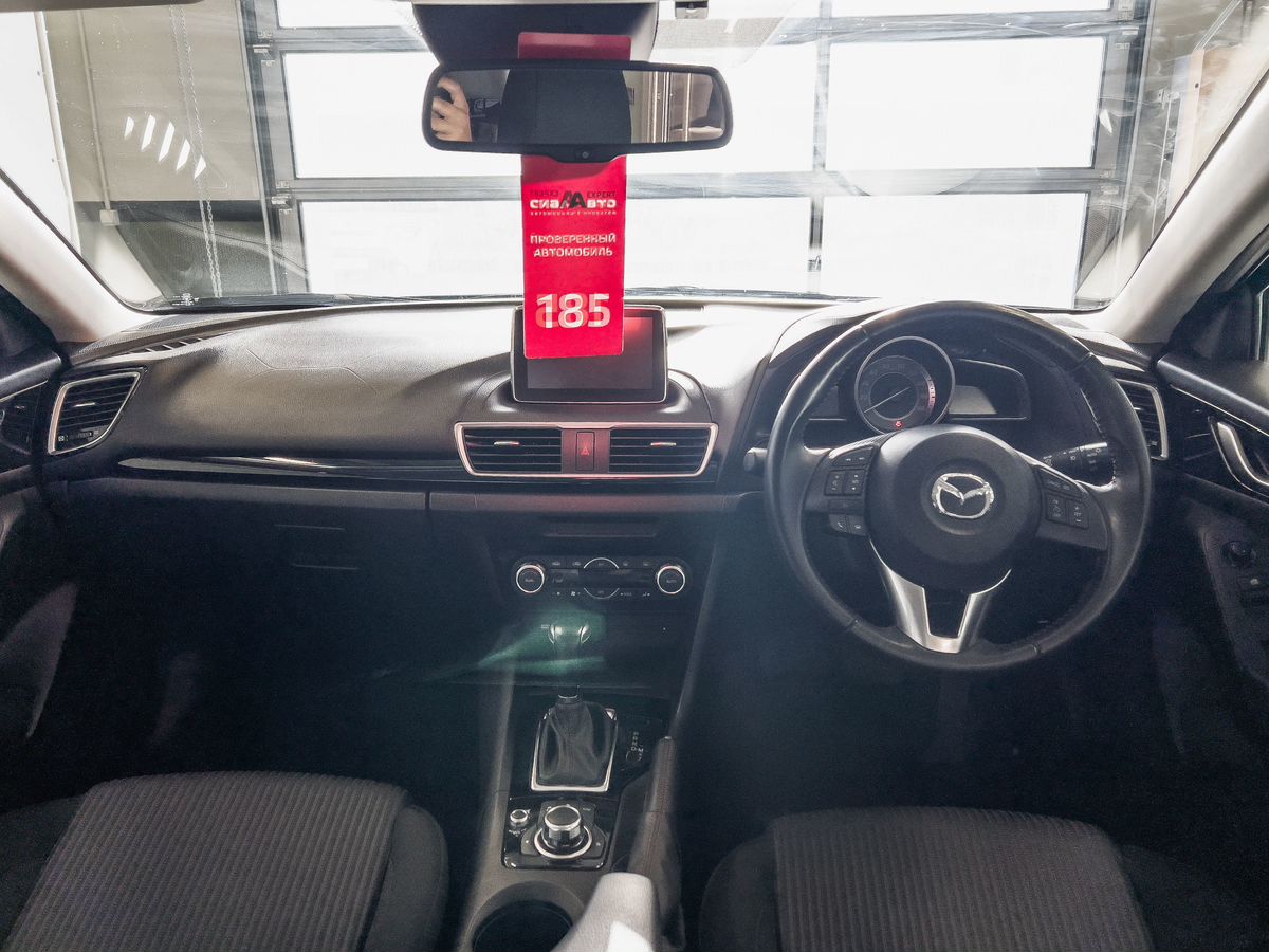 Mazda Axela 2013 8