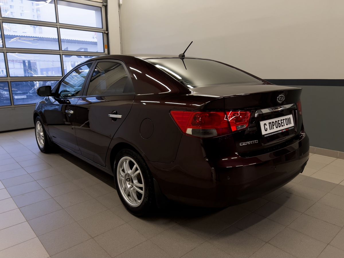 Kia Cerato 2010 6