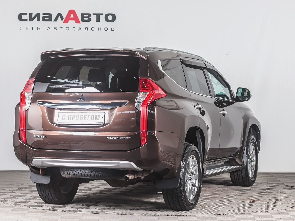 Mitsubishi Pajero Sport 2018 4