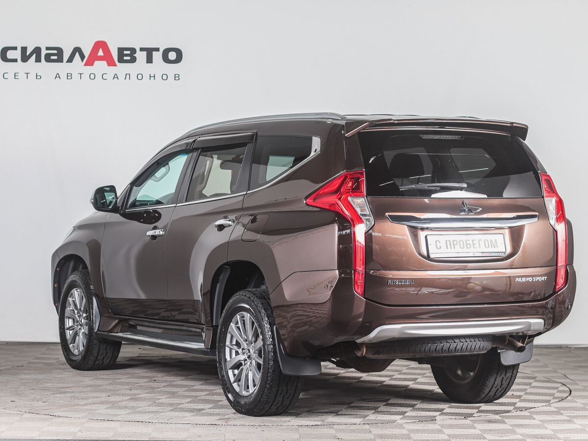 Mitsubishi Pajero Sport 2018 6