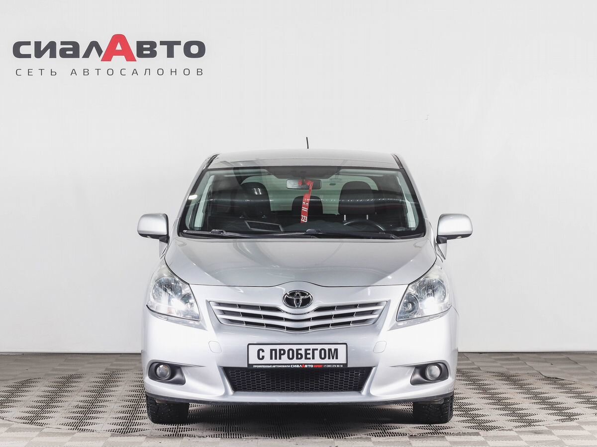 Toyota Verso 2012 1