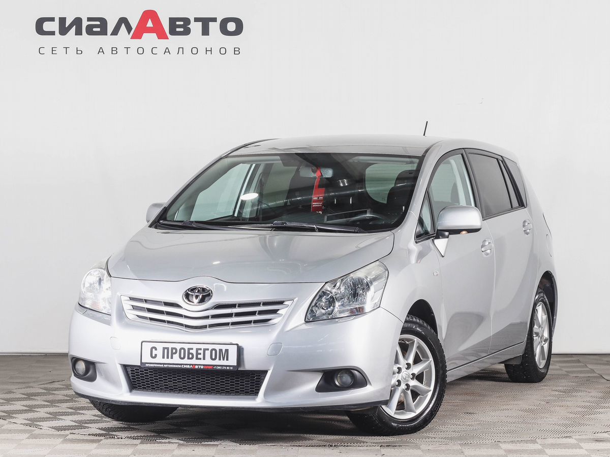 Toyota Verso 2012 3