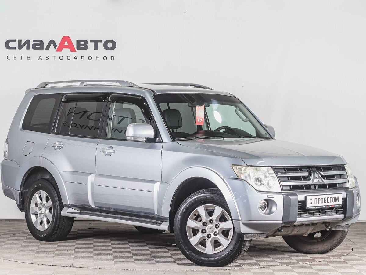 Mitsubishi Pajero 2011 0