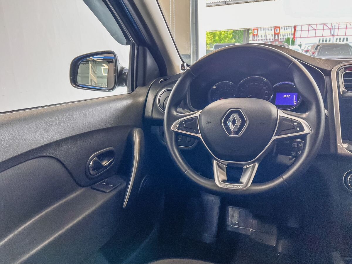 Renault Logan 2018 15