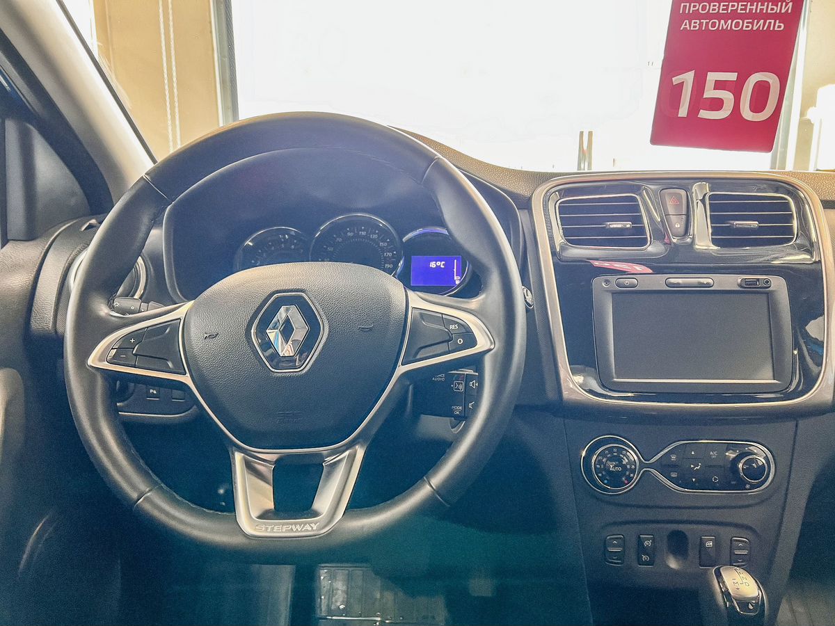 Renault Logan 2018 11