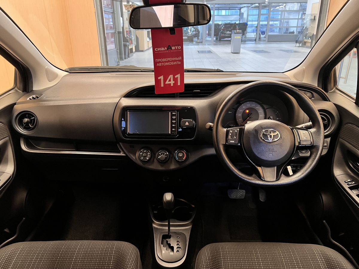 Toyota Vitz 2019 8