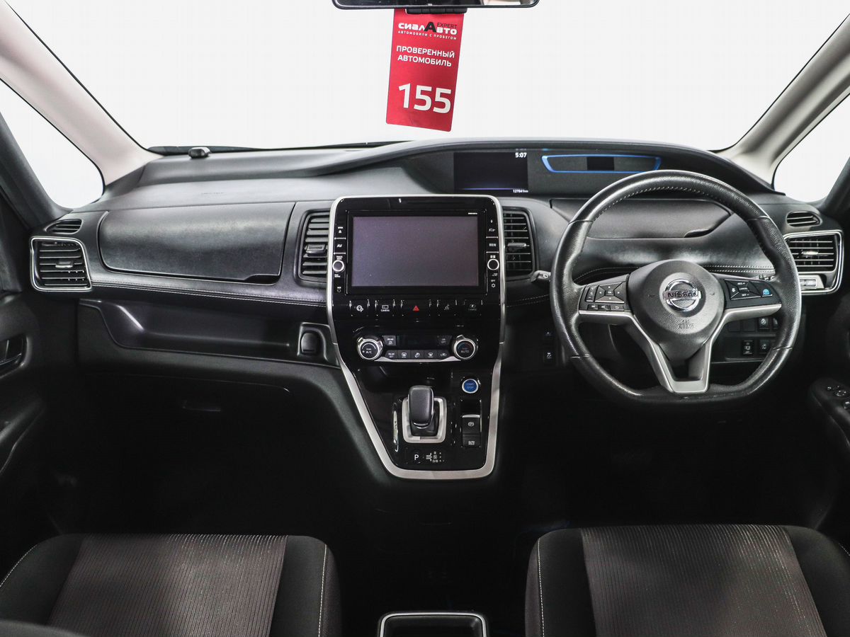 Nissan Serena 2018 14