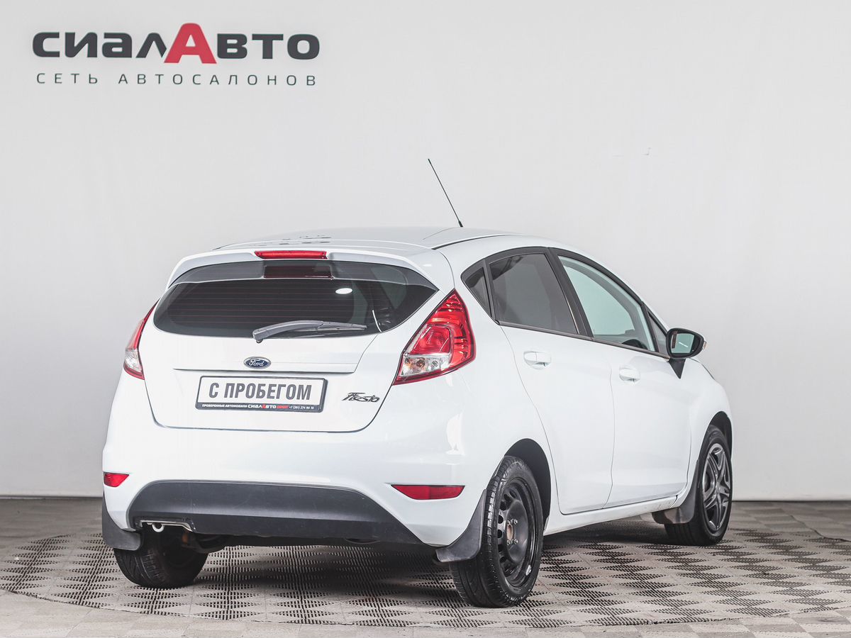 Ford Fiesta 2016 4