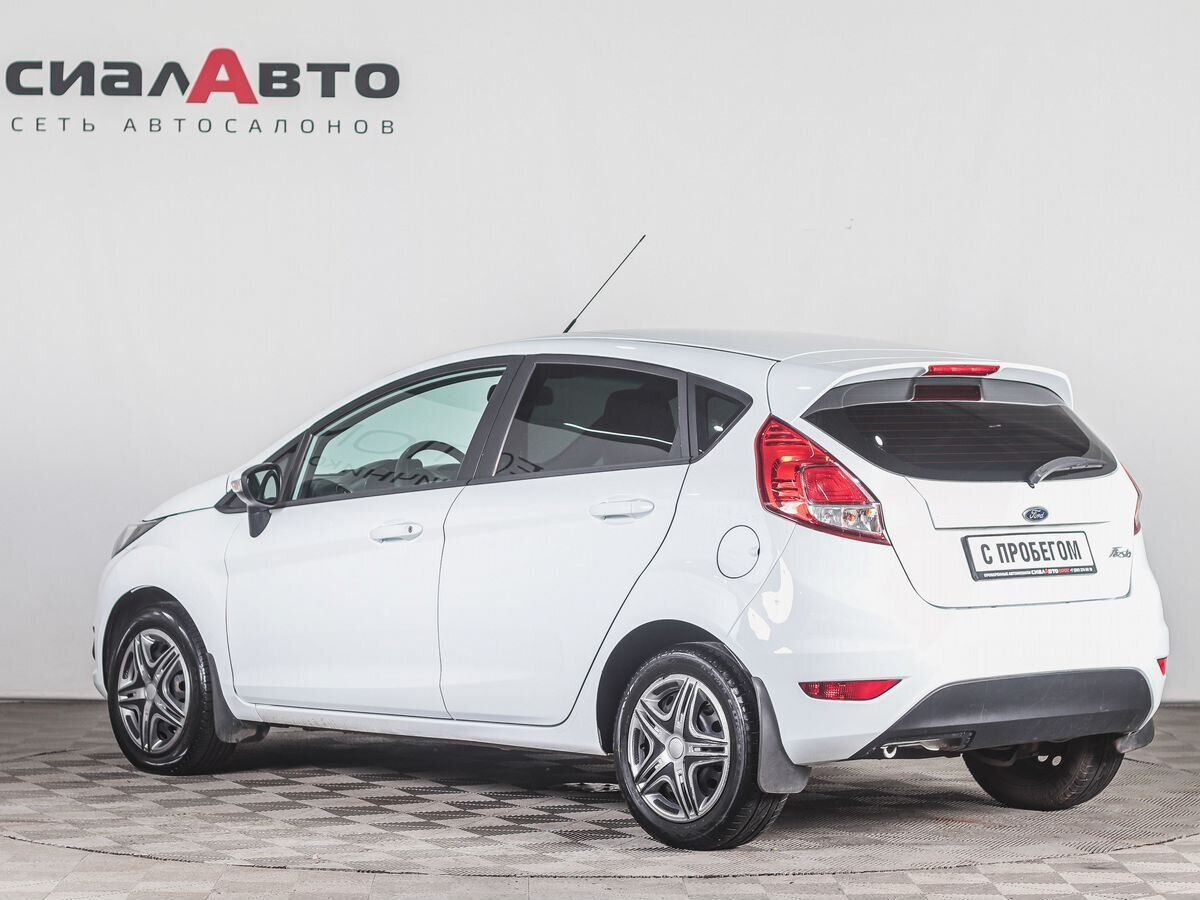 Ford Fiesta 2016 6