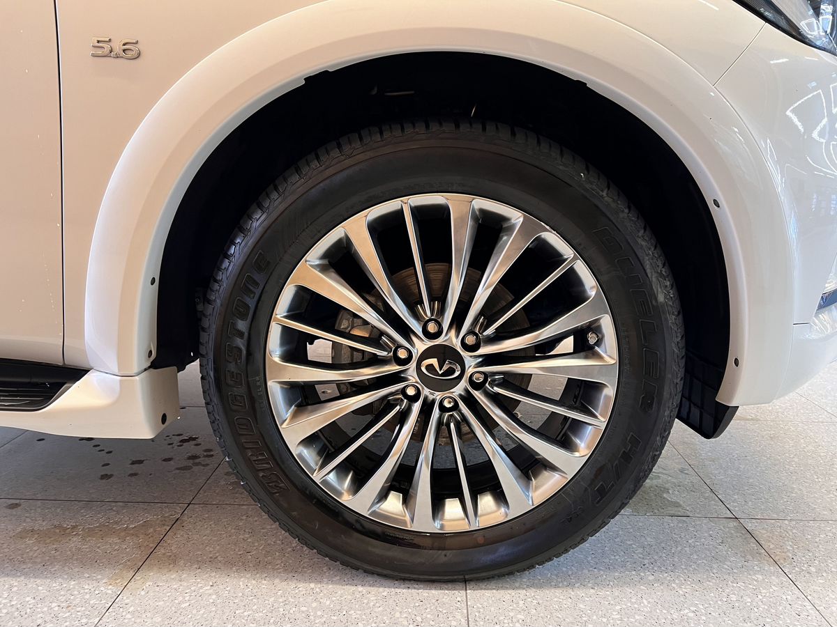 Infiniti QX80 2019 41