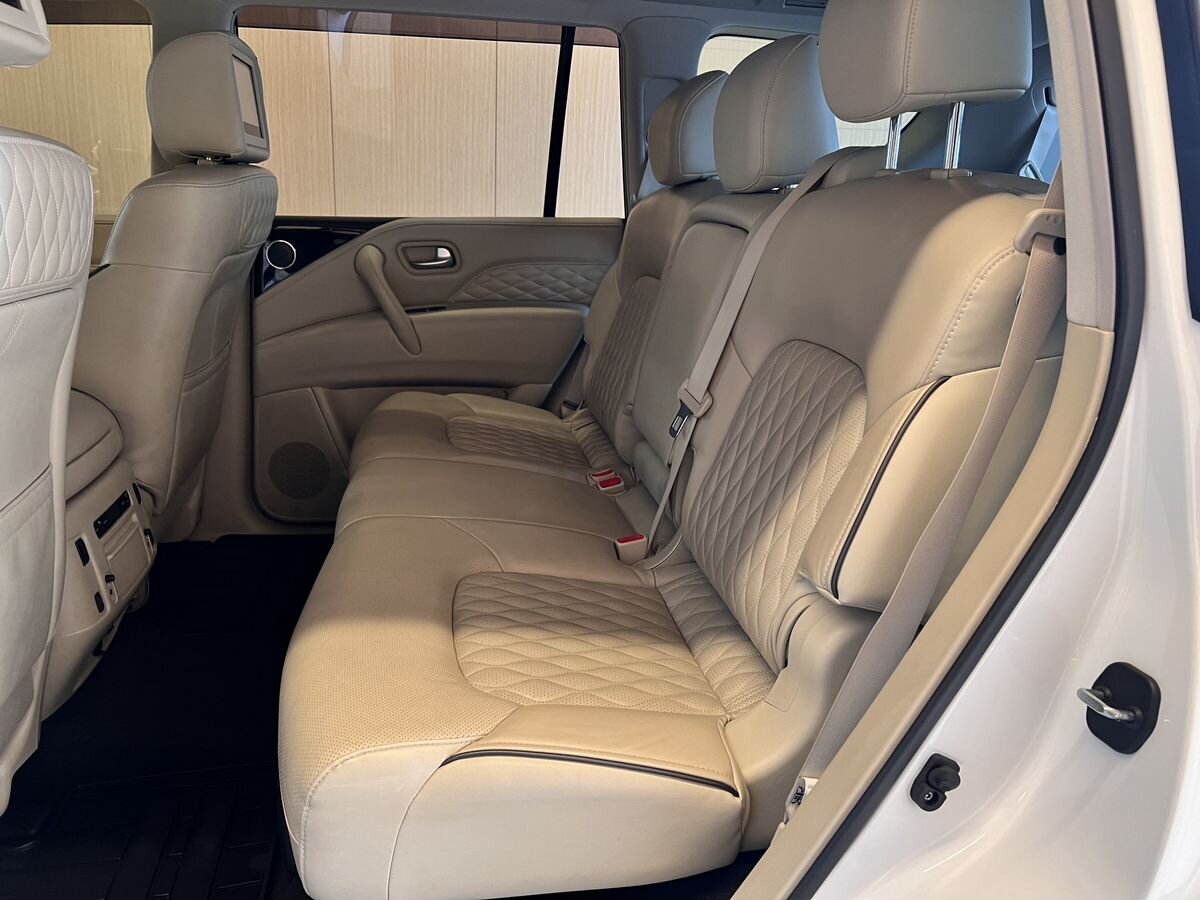 Infiniti QX80 2019 33