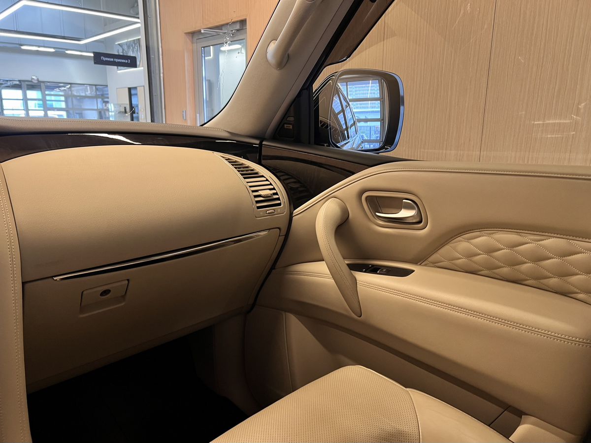 Infiniti QX80 2019 17