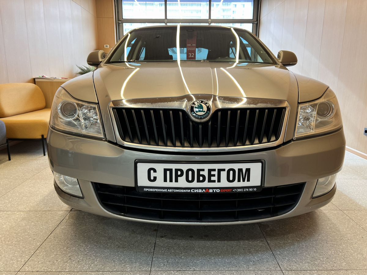 Skoda Octavia 2011 1