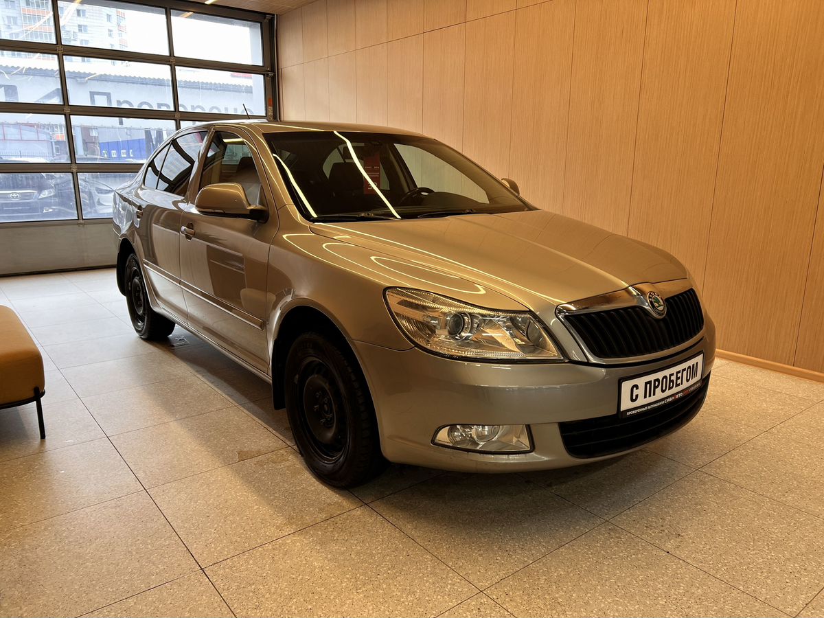 Skoda Octavia 2011 Автомат Передний Бензин 1.6