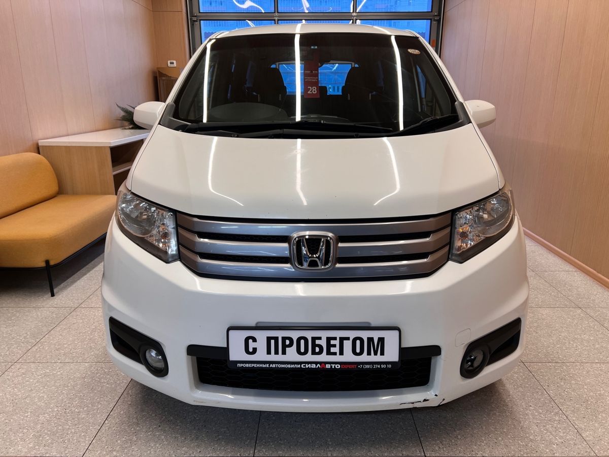 Honda Freed 2012 1