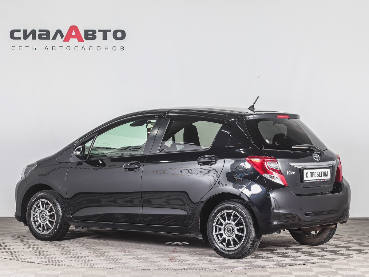 Toyota Vitz 2015 6