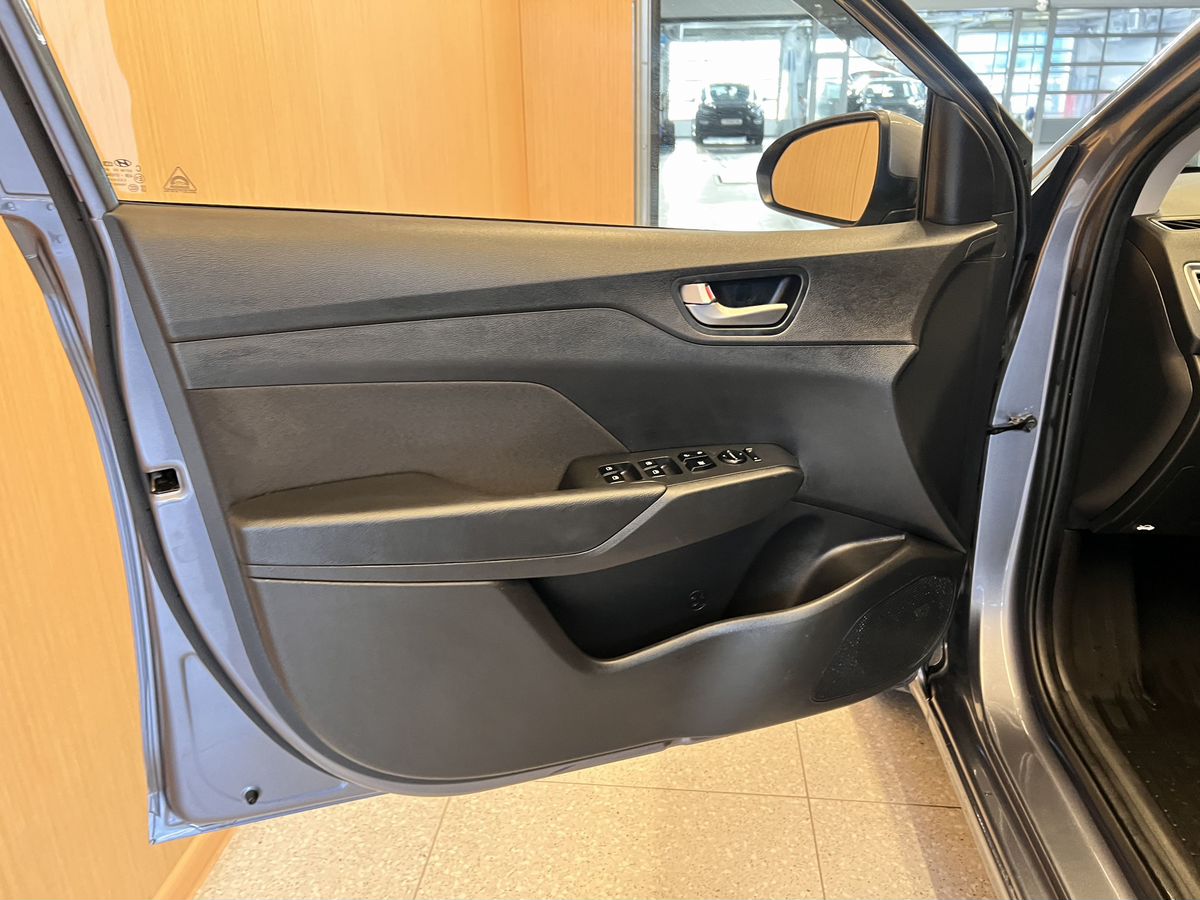 Hyundai Solaris 2019 7