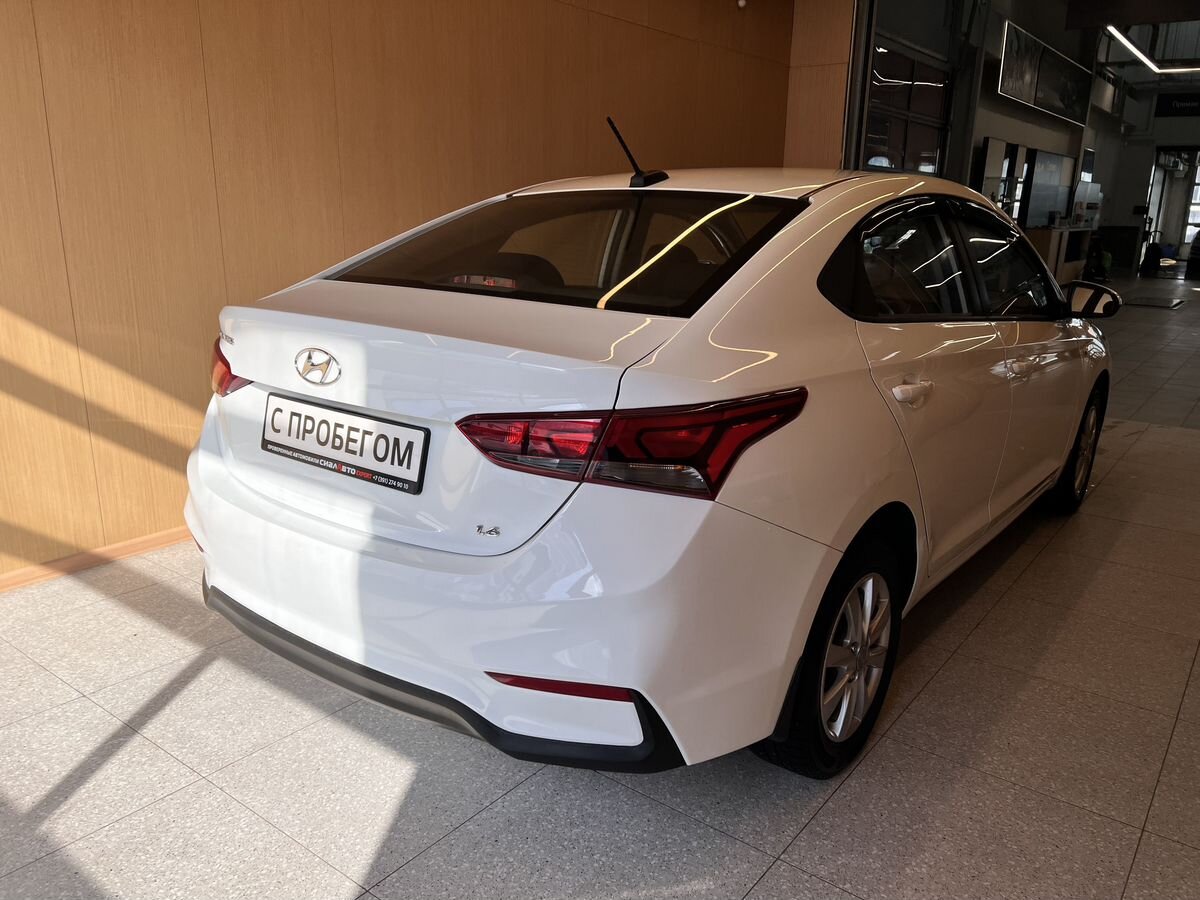 Hyundai Solaris 2018 4