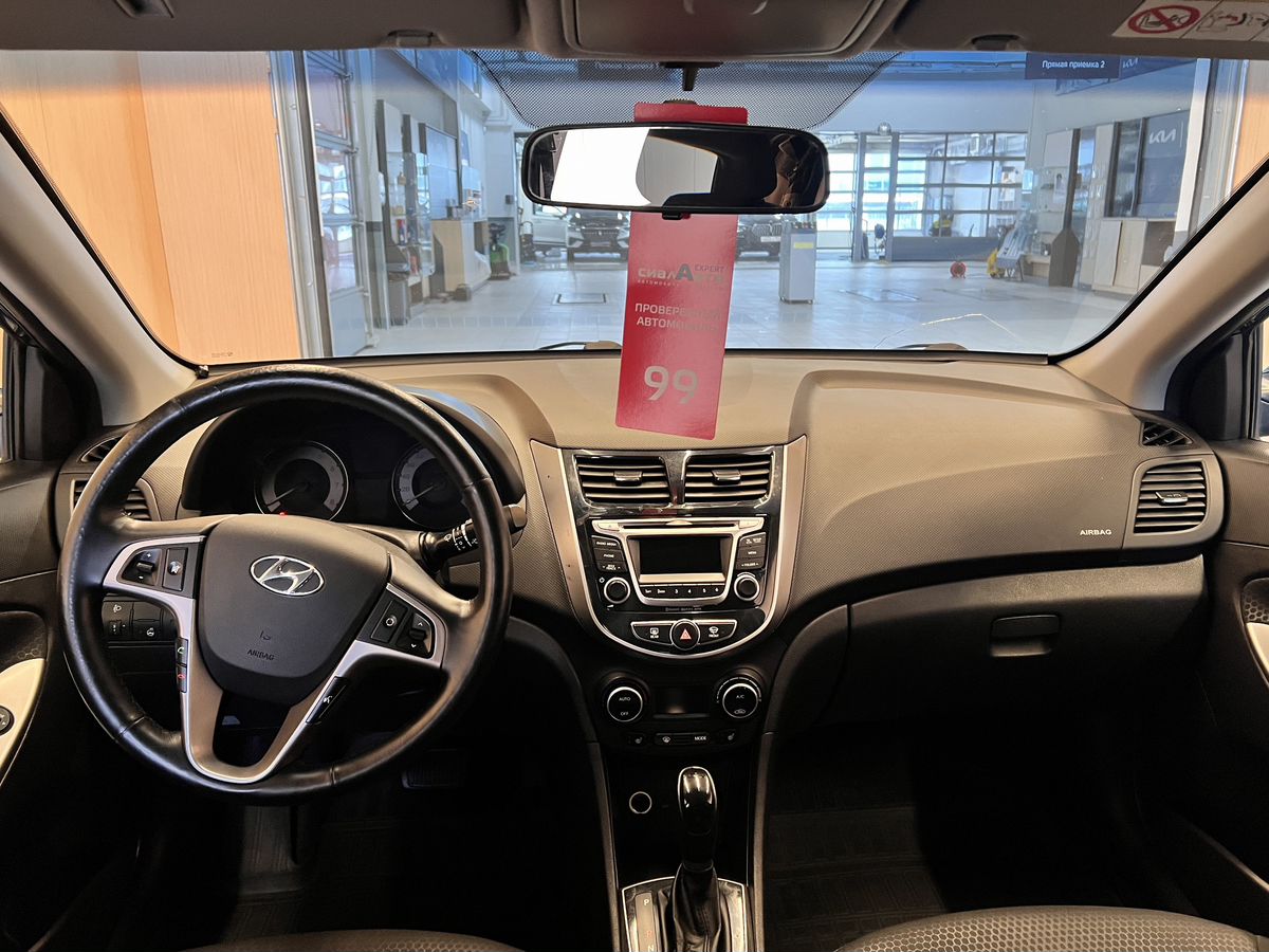 Hyundai Solaris 2015 17