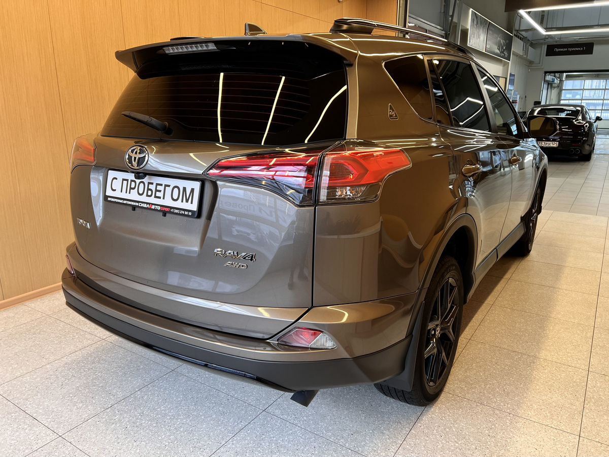 Toyota RAV4 2019 4