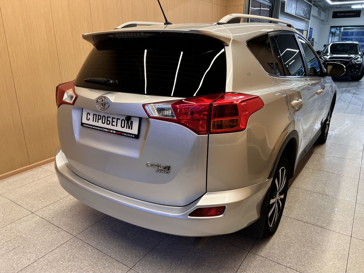 Toyota RAV4 2014 4