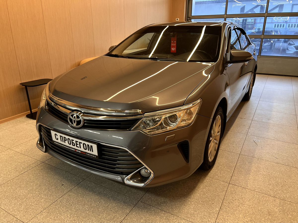 Toyota Camry 2015 3