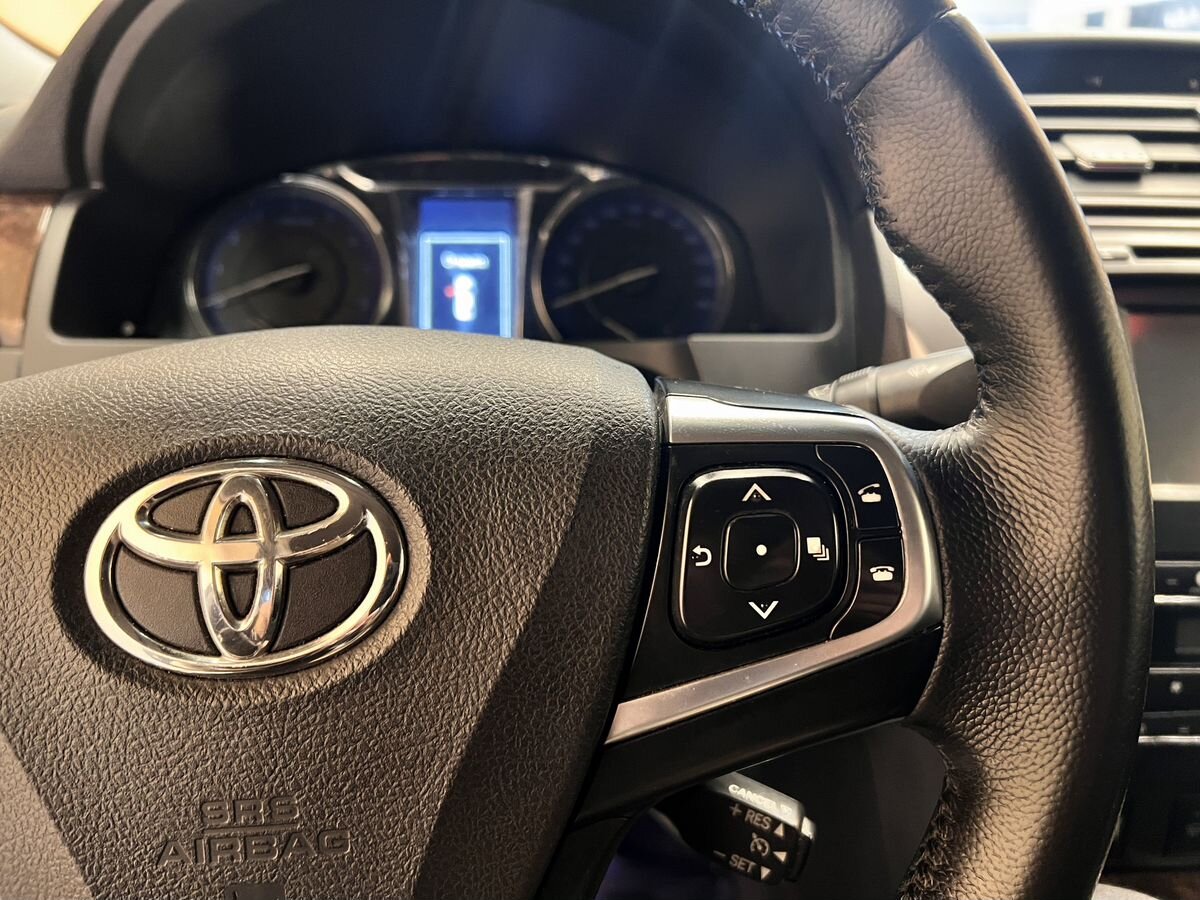 Toyota Camry 2015 17