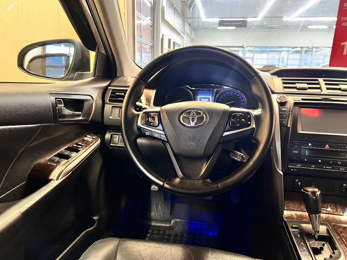 Toyota Camry 2015 18