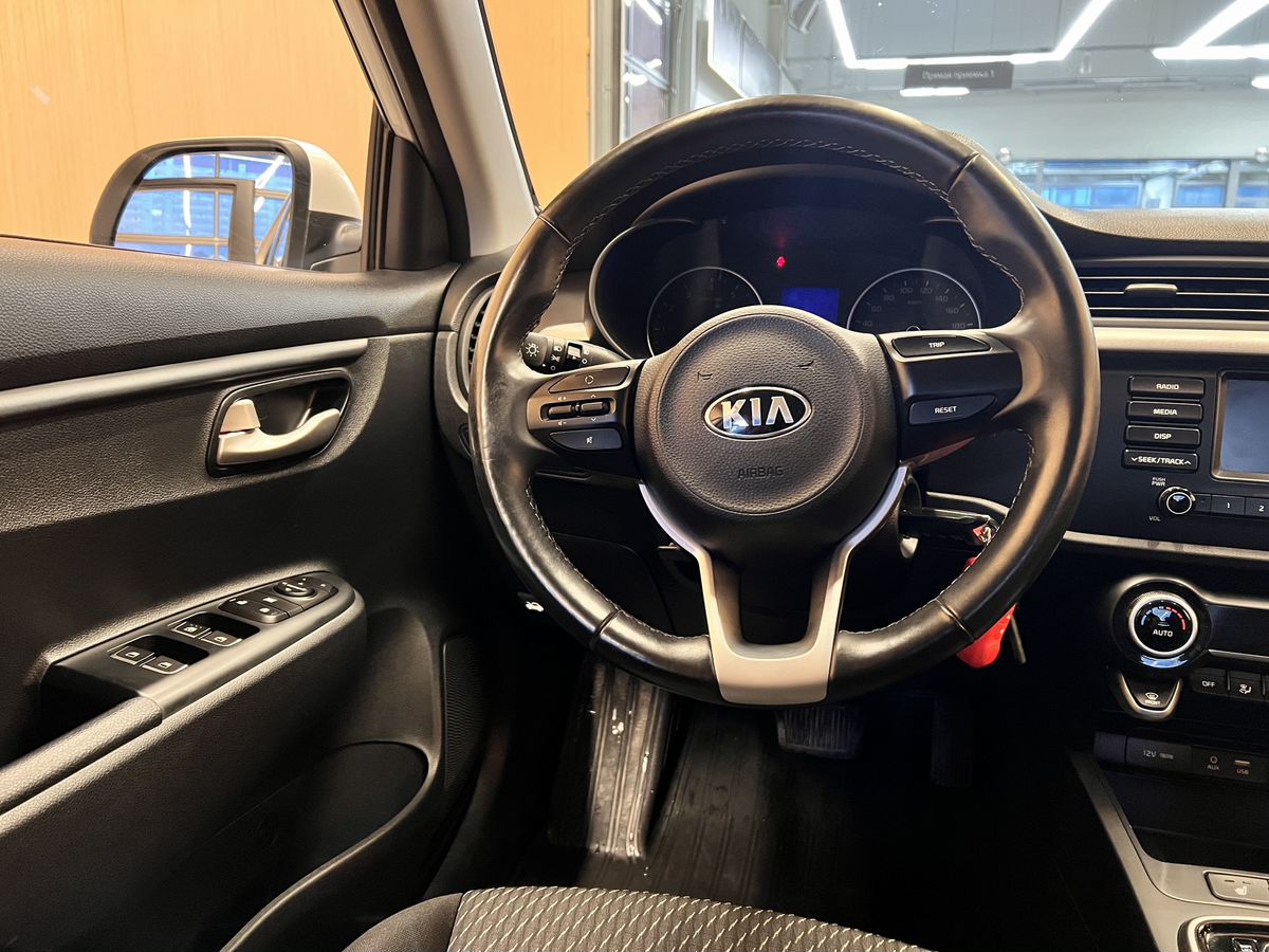 Kia Rio 2019 10