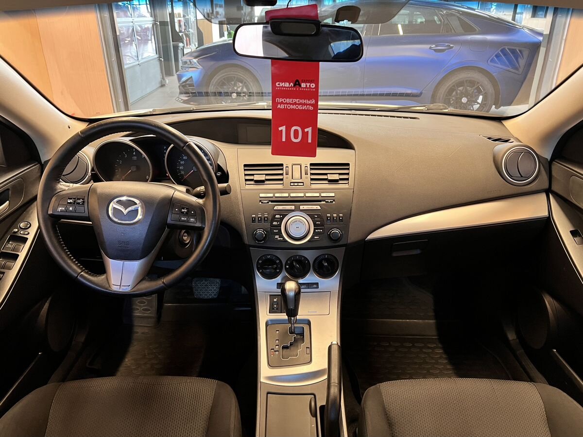 Mazda 3 2010 12