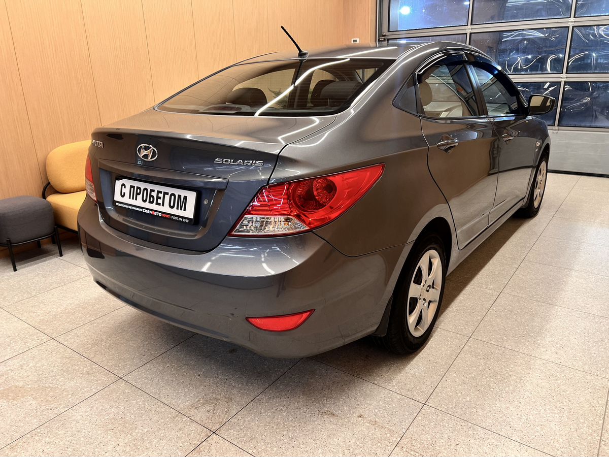 Hyundai Solaris 2011 6