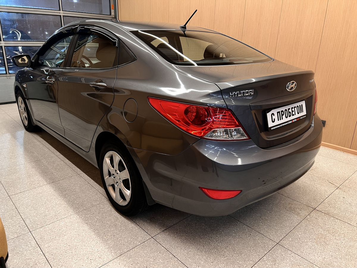 Hyundai Solaris 2011 4