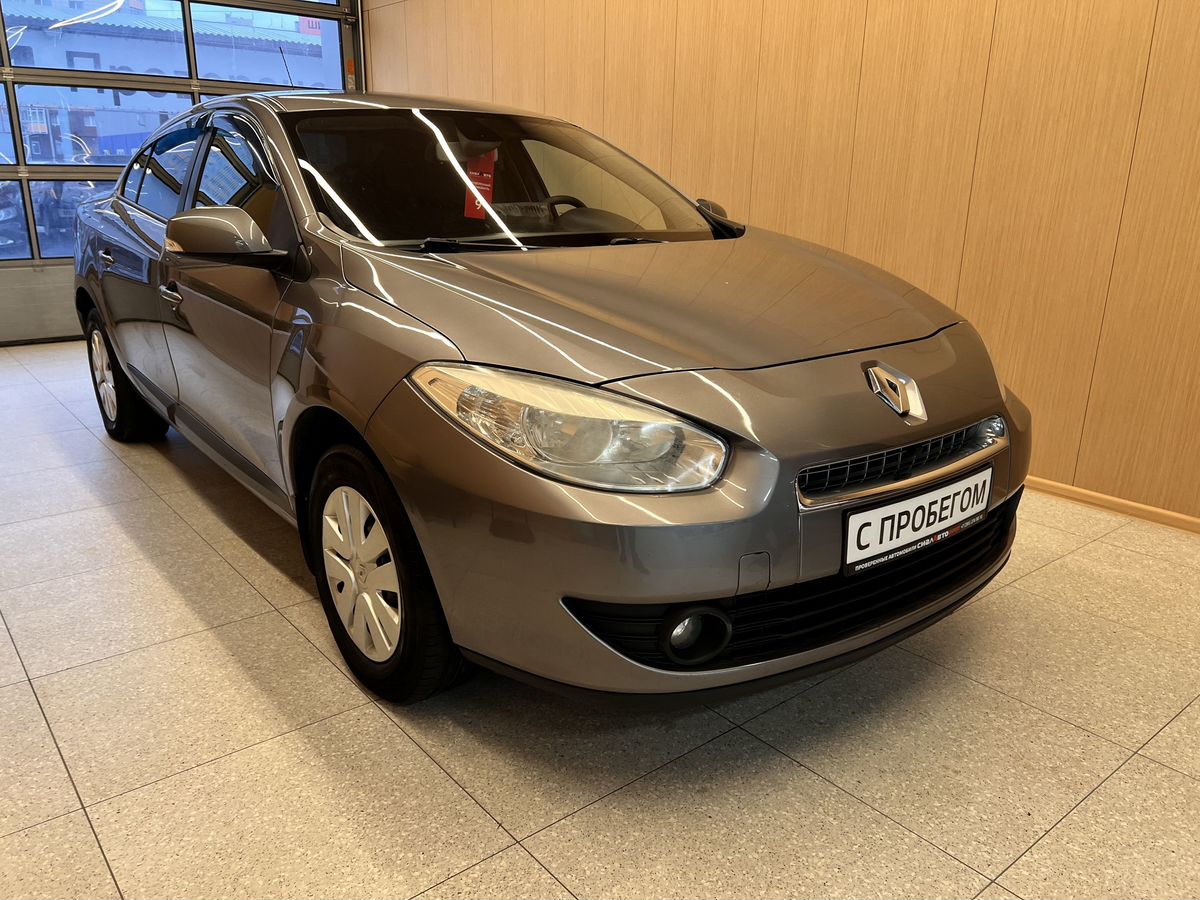 Renault Fluence 2010 Механика Передний Бензин 1.6