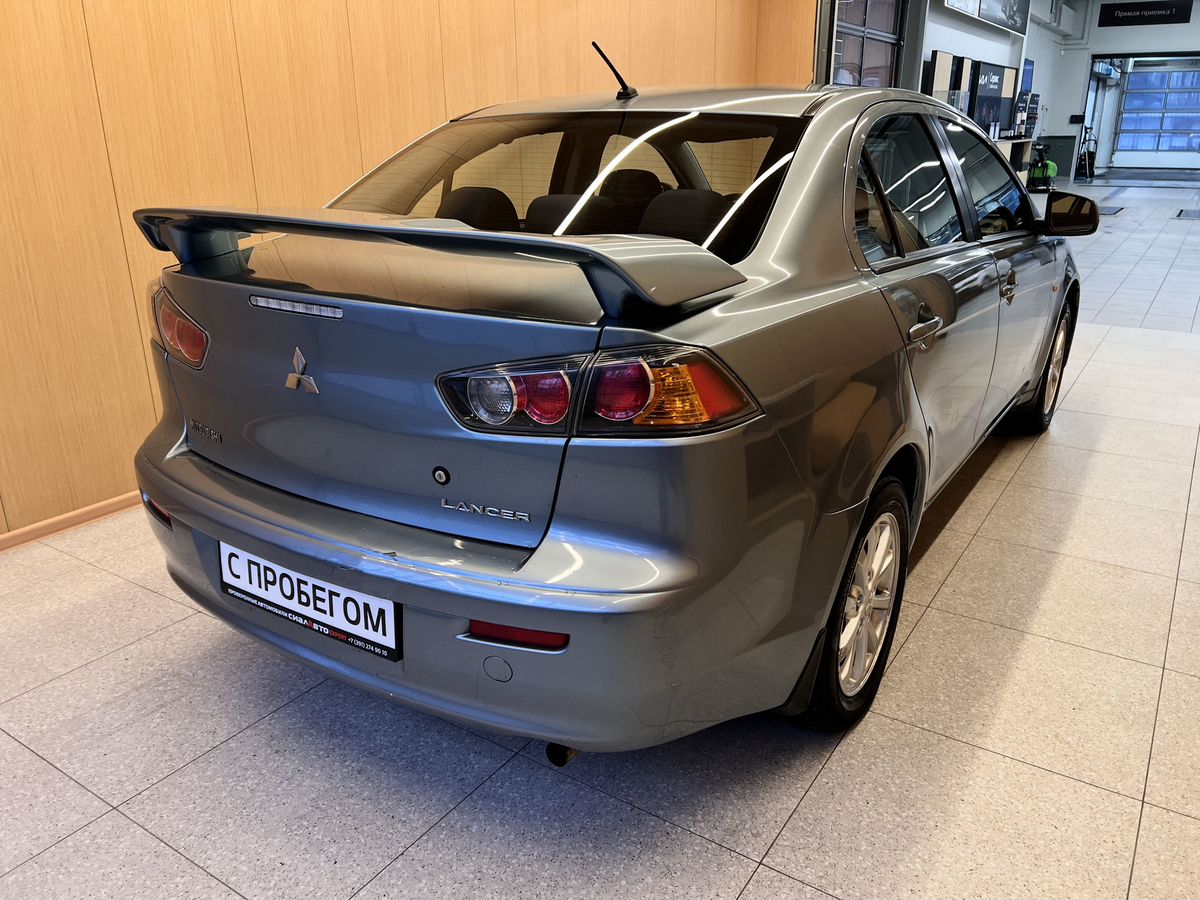 Mitsubishi Lancer 2011 4