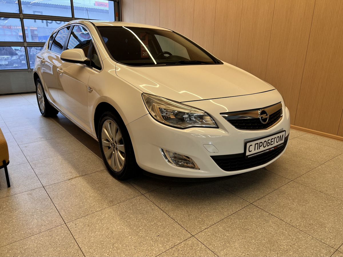 Opel Astra 2012 Автомат Передний Бензин 1.6