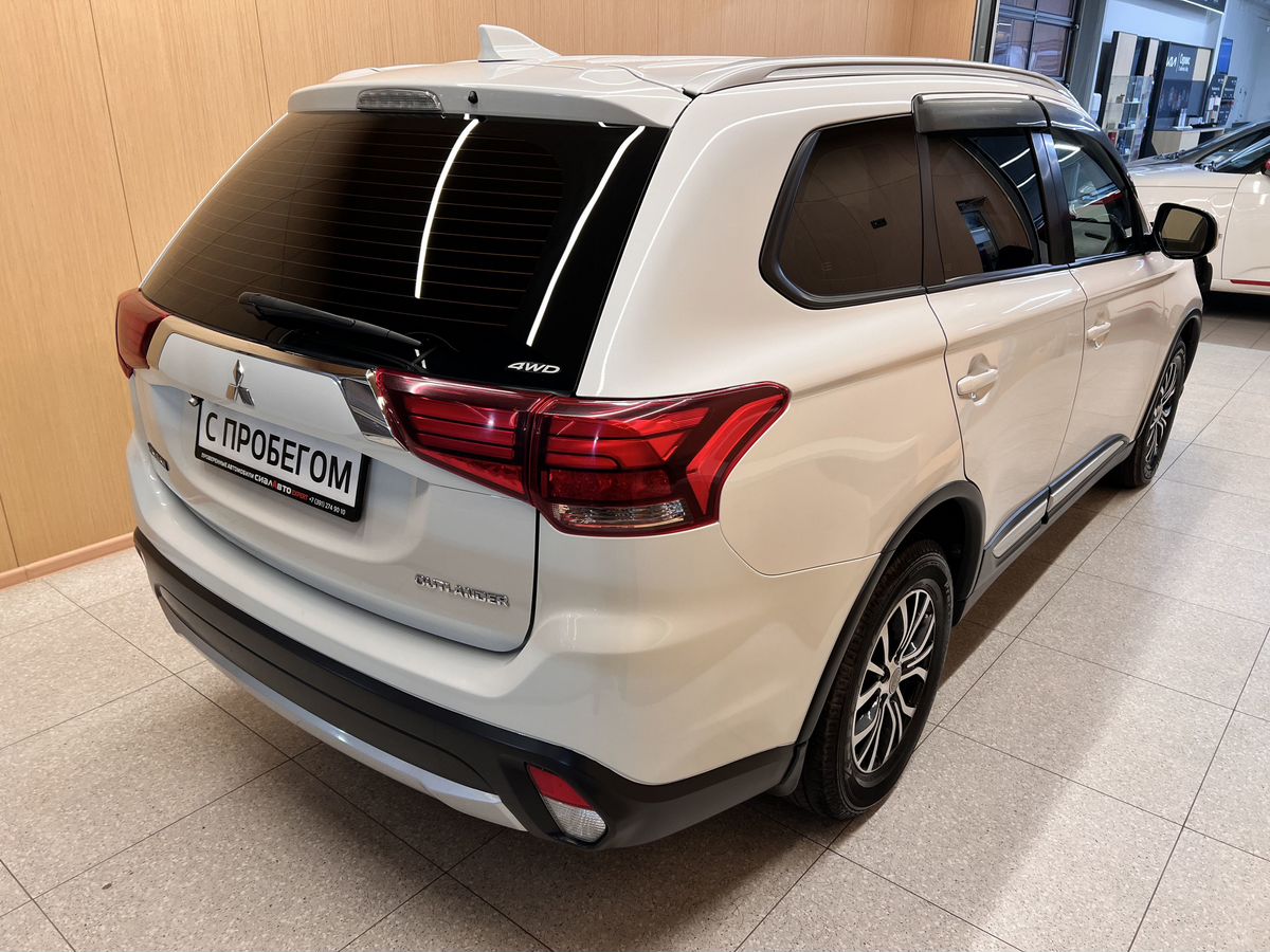 Mitsubishi Outlander 2017 4