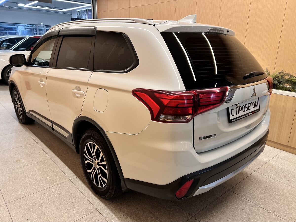 Mitsubishi Outlander 2017 6