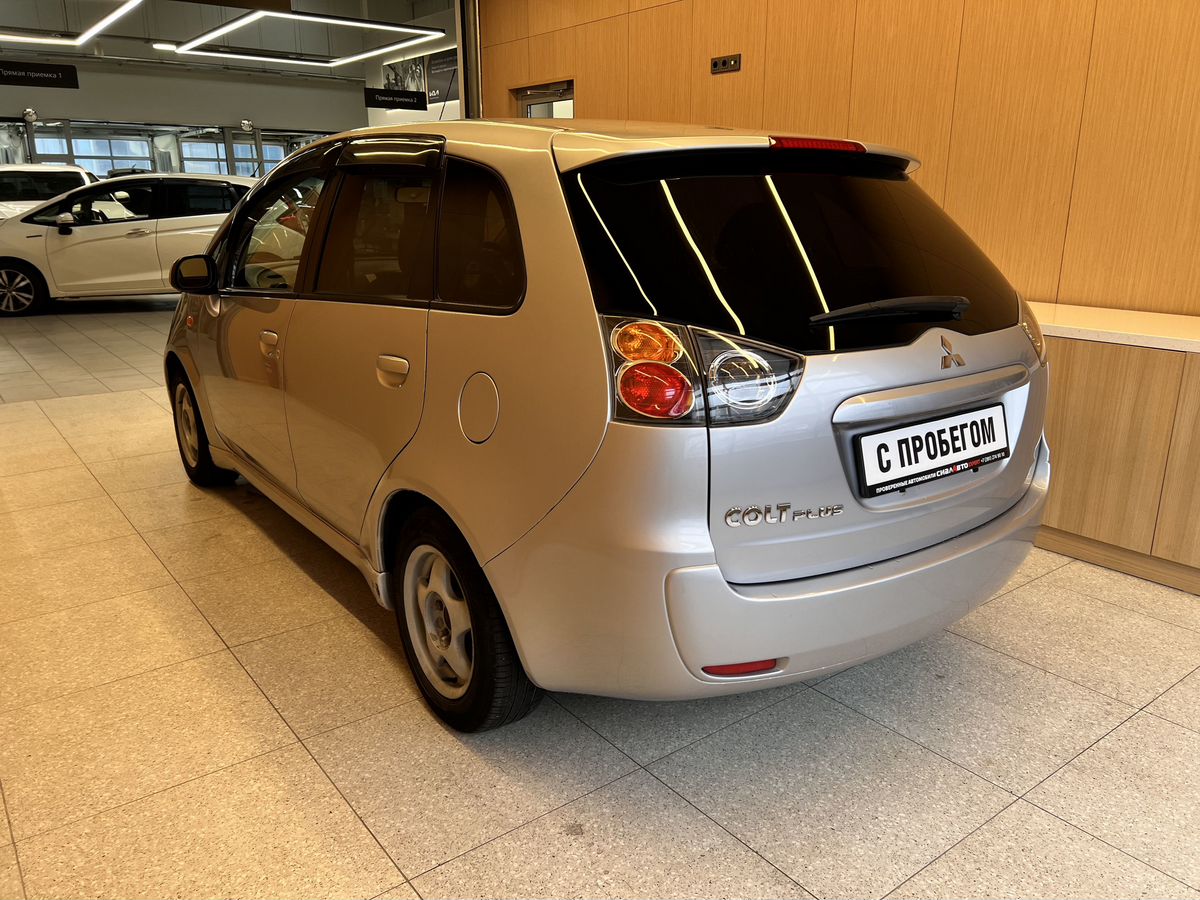 Mitsubishi Colt 2009 6