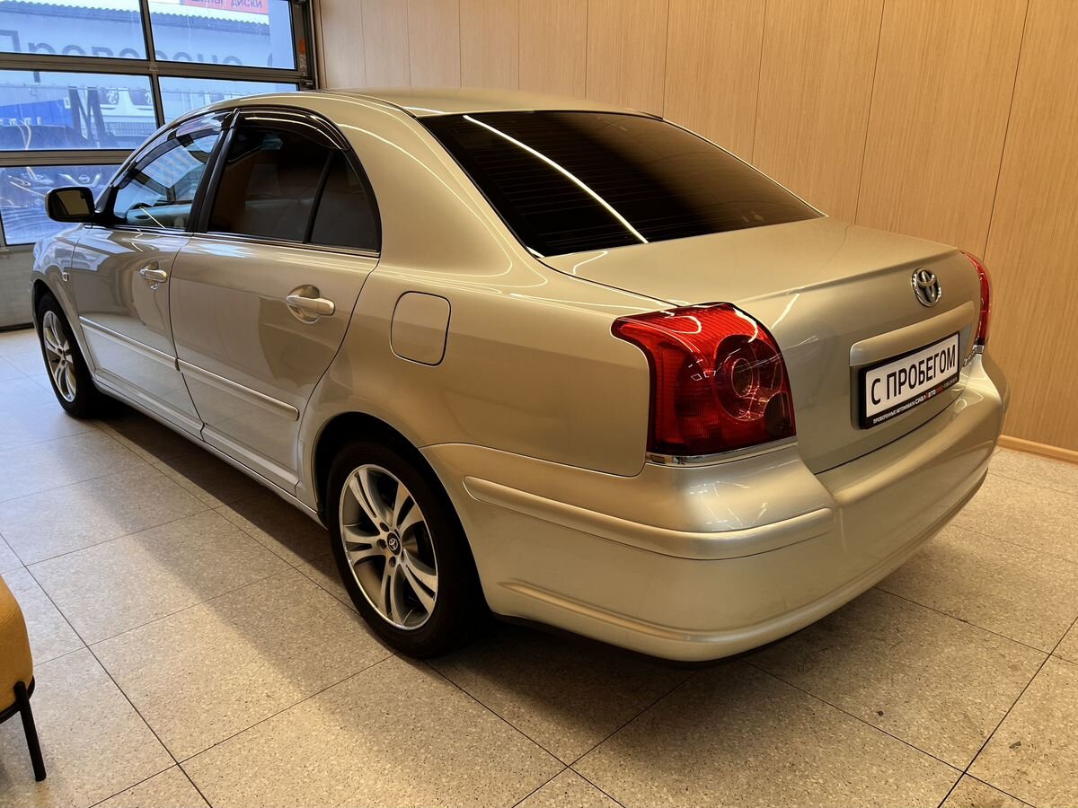 Toyota Avensis 2005 6