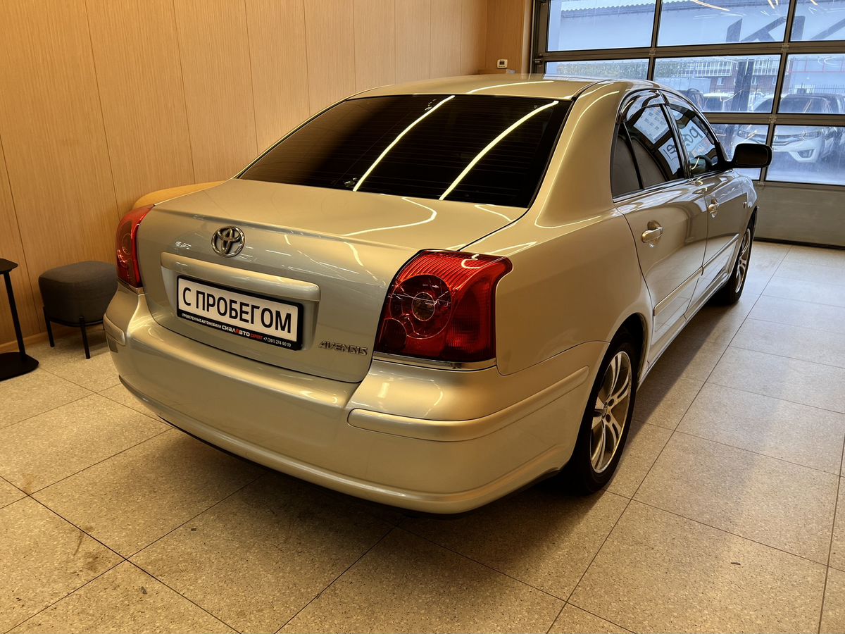 Toyota Avensis 2005 4