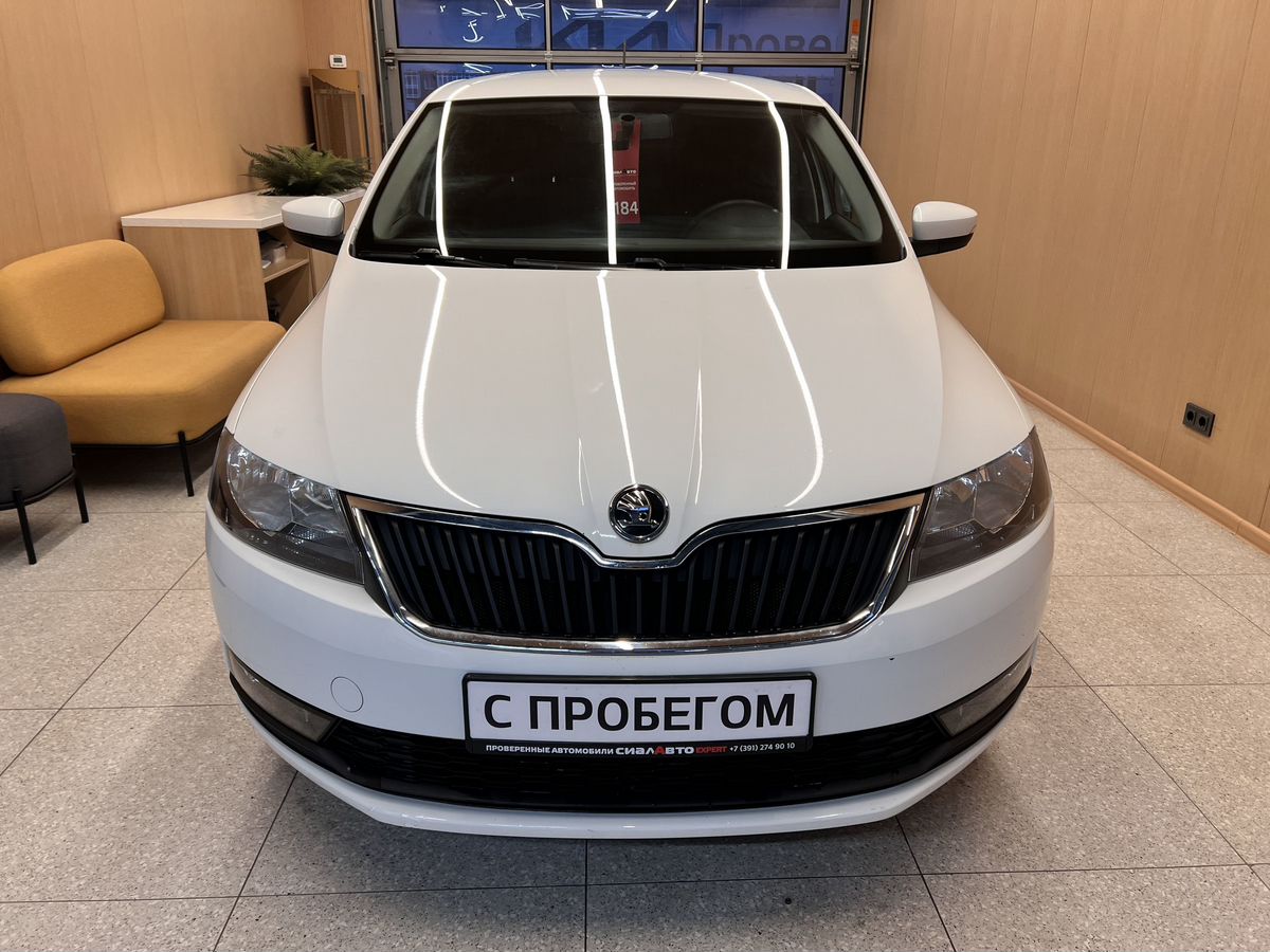 Skoda Rapid 2017 1