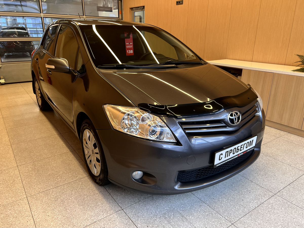 Toyota Auris 2010 0