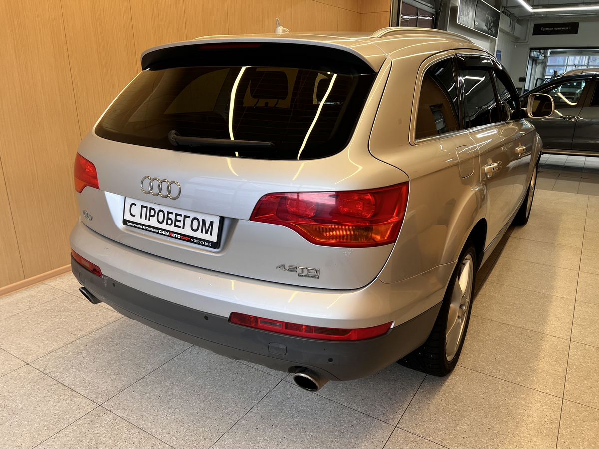 Audi Q7 2008 4