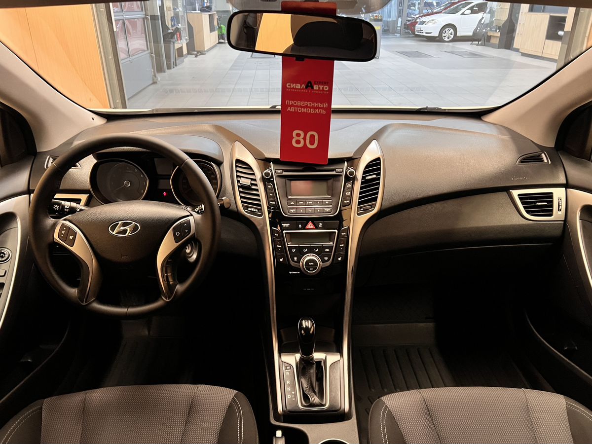 Hyundai i30 2013 18