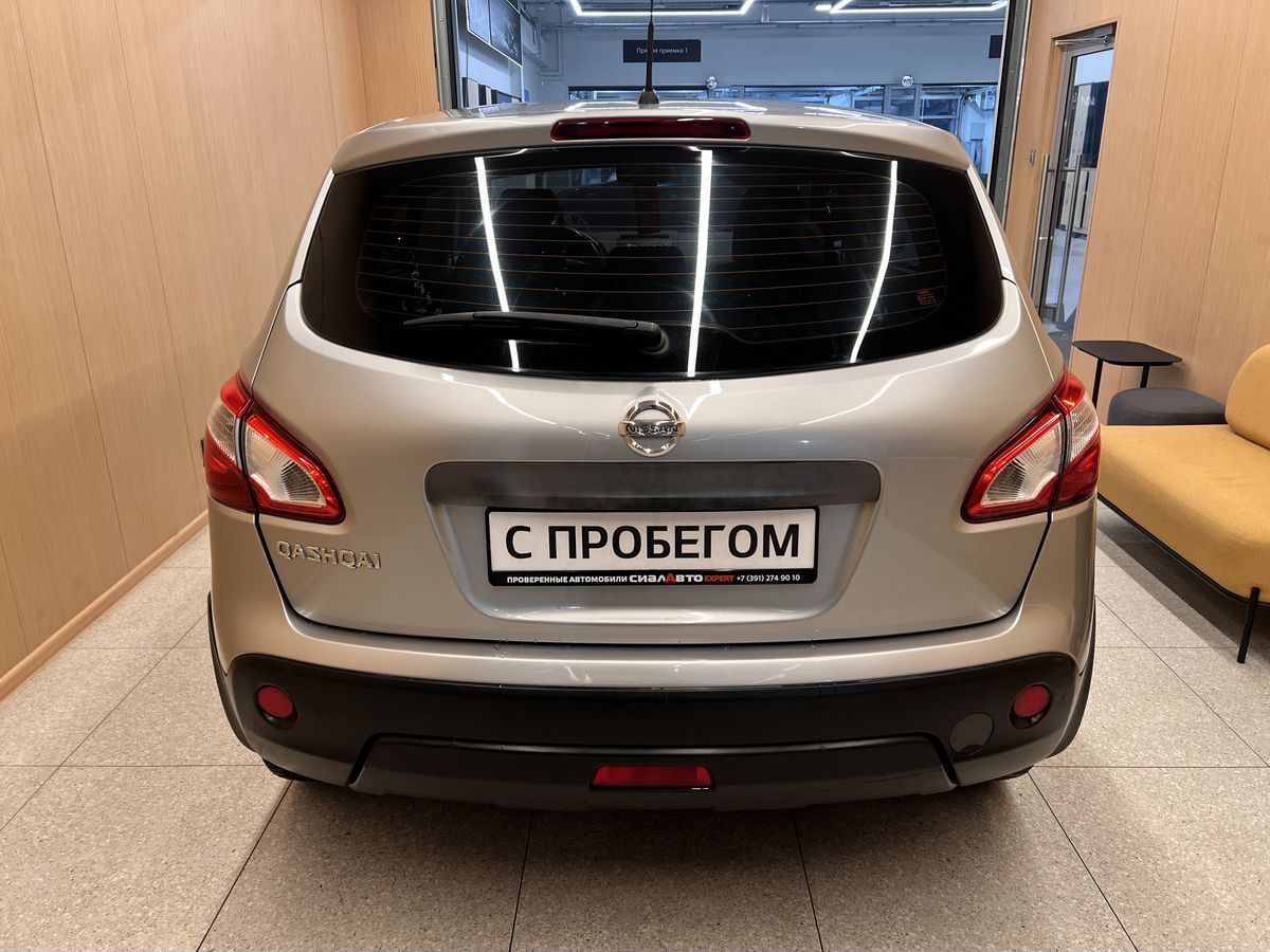 Nissan Qashqai 2010 5