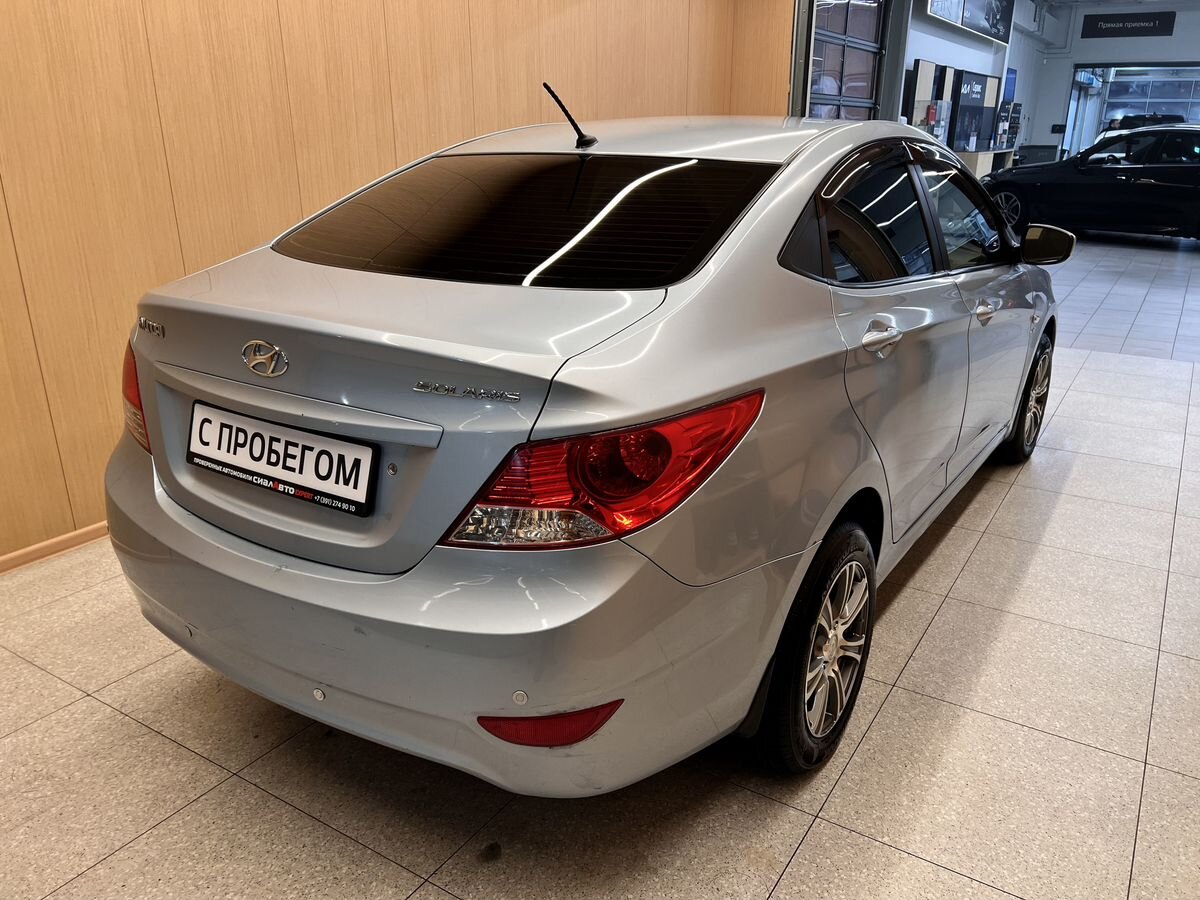 Hyundai Solaris 2013 4