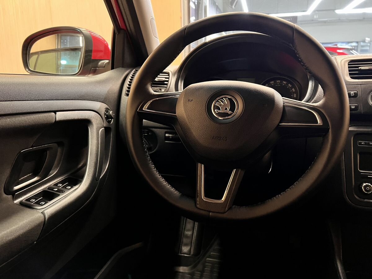 Skoda Fabia 2014 13