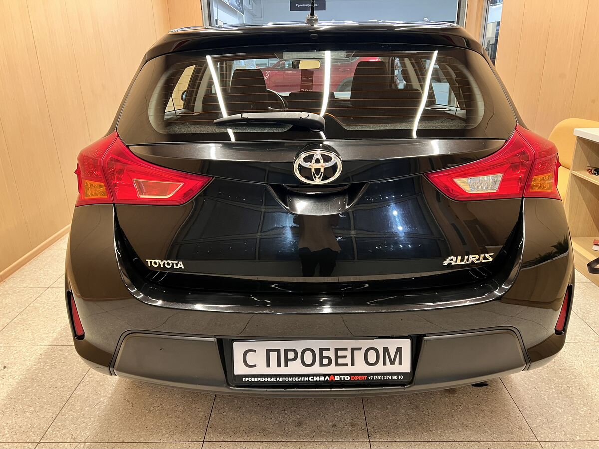 Toyota Auris 2014 4